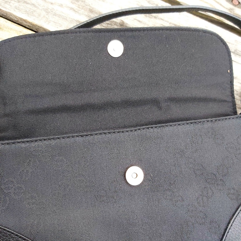 Express Small Clutch - Picture 7 of 8